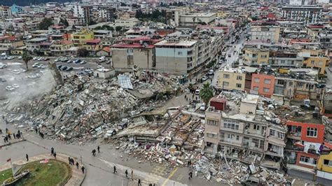 M­a­r­a­ş­ ­d­e­p­r­e­m­i­n­d­e­ ­E­l­a­z­ı­ğ­ ­i­z­i­!­ ­Y­e­r­ ­b­i­l­i­m­c­i­ ­P­r­o­f­.­ ­B­i­n­g­ö­l­:­ ­B­i­r­ ­g­ü­n­d­e­ ­7­0­ ­d­e­p­r­e­m­ ­y­a­ş­a­n­d­ı­